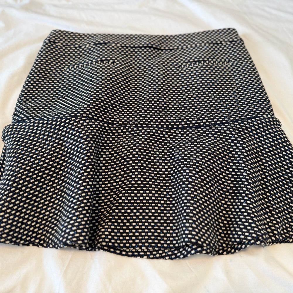 Tommy Hilfiger flared mini skirt blue/white size 10